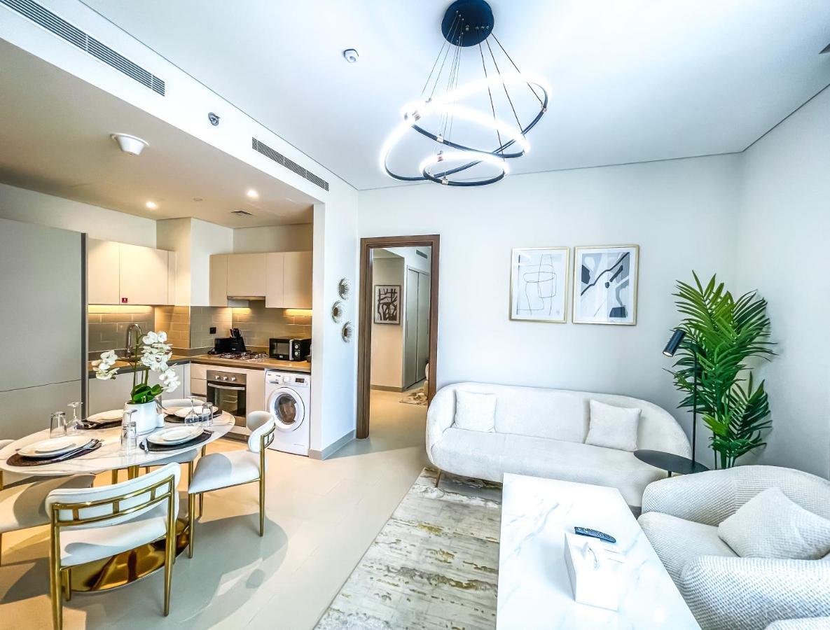 Stay Mindblowing 2 Bedroom Holiday Home With Close View Of Burj Khalifa Ντουμπάι Εξωτερικό φωτογραφία