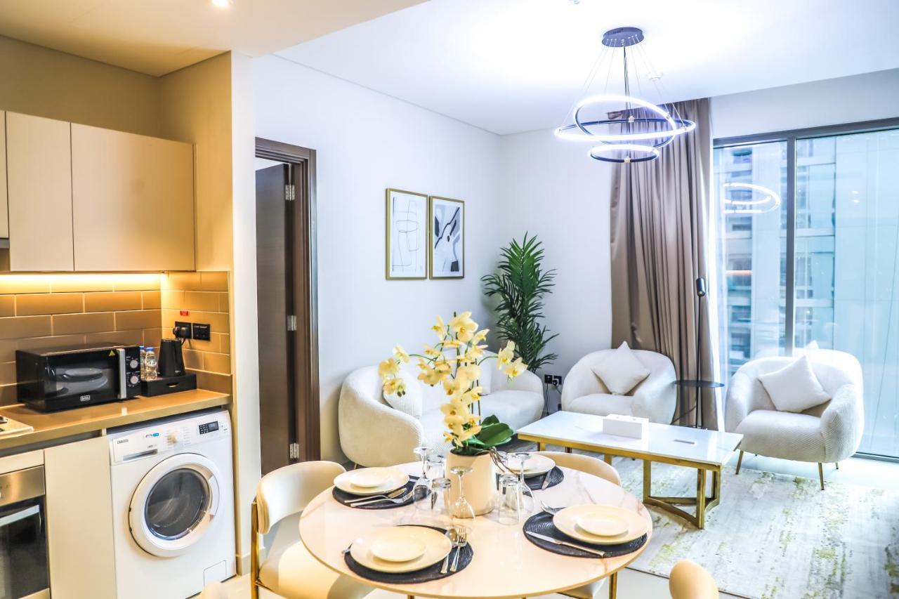 Stay Mindblowing 2 Bedroom Holiday Home With Close View Of Burj Khalifa Ντουμπάι Εξωτερικό φωτογραφία